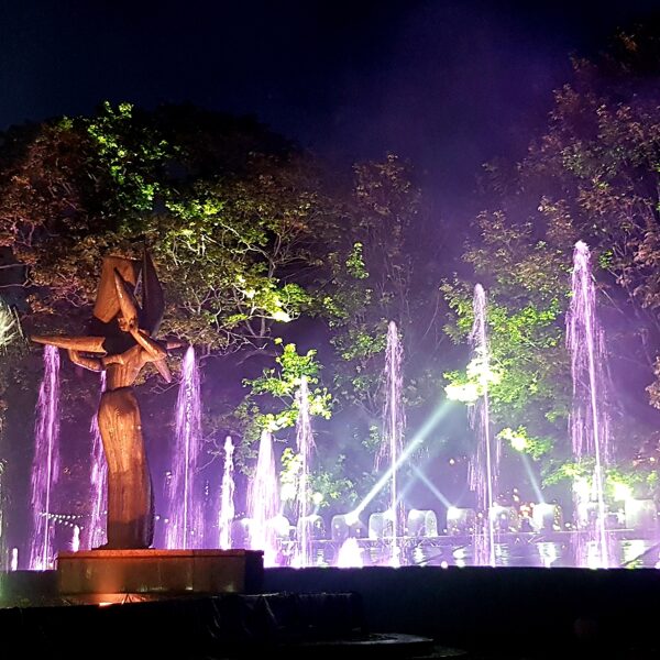 Spalvos - tai grožis akims, o vandens šniokštimas ramybė